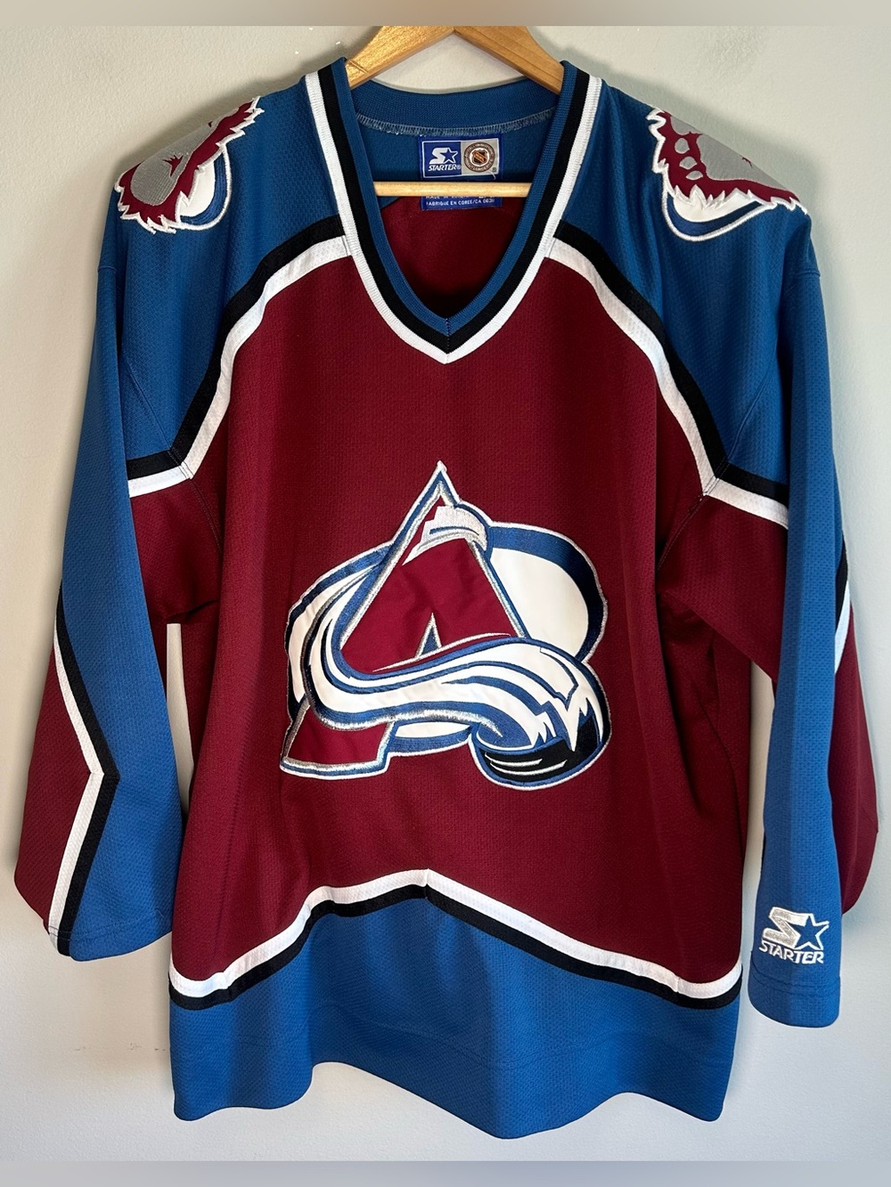 Vintage 1990s Starter NHL Colorado Avalanche Burgundy Hockey Jersey Size L